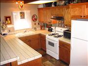 Fully Equipped Kitchen with Gas Range